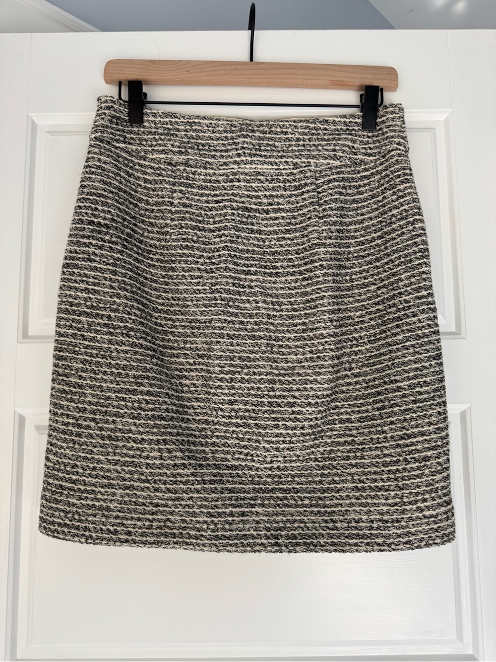 Banana Republic Black and White Tweed with metallic thread, Pencil Skirt